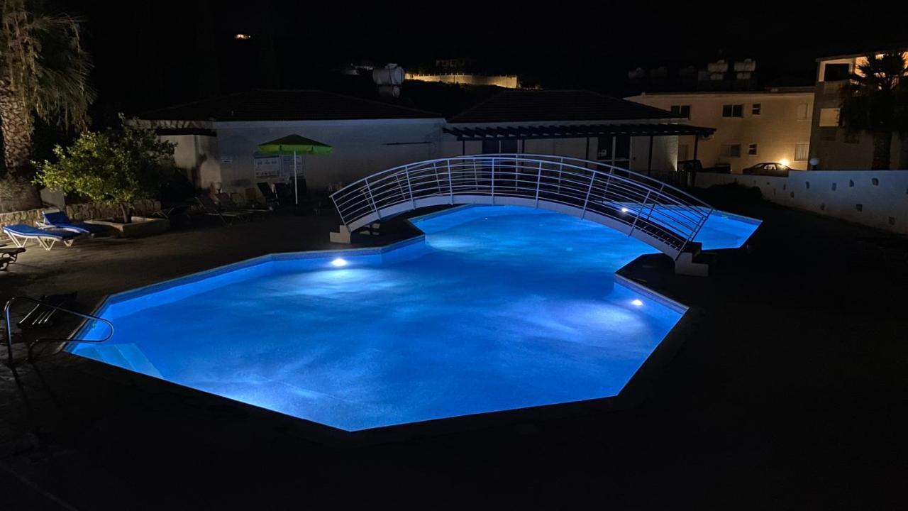 Beautiful 2 Bed Apartment In Peyia Valley, Paphos Exterior photo